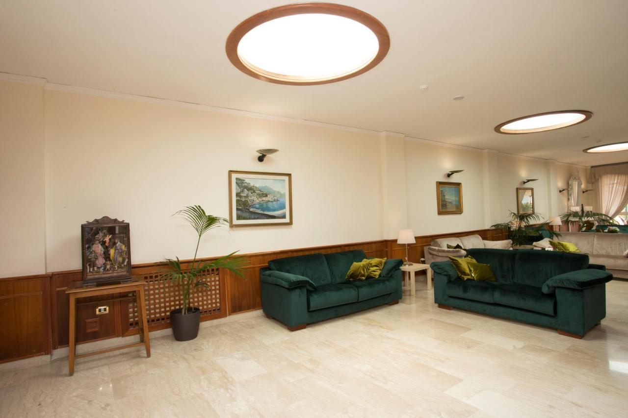 Hotel Villa Serena Castellammare di Stabia Ngoại thất bức ảnh