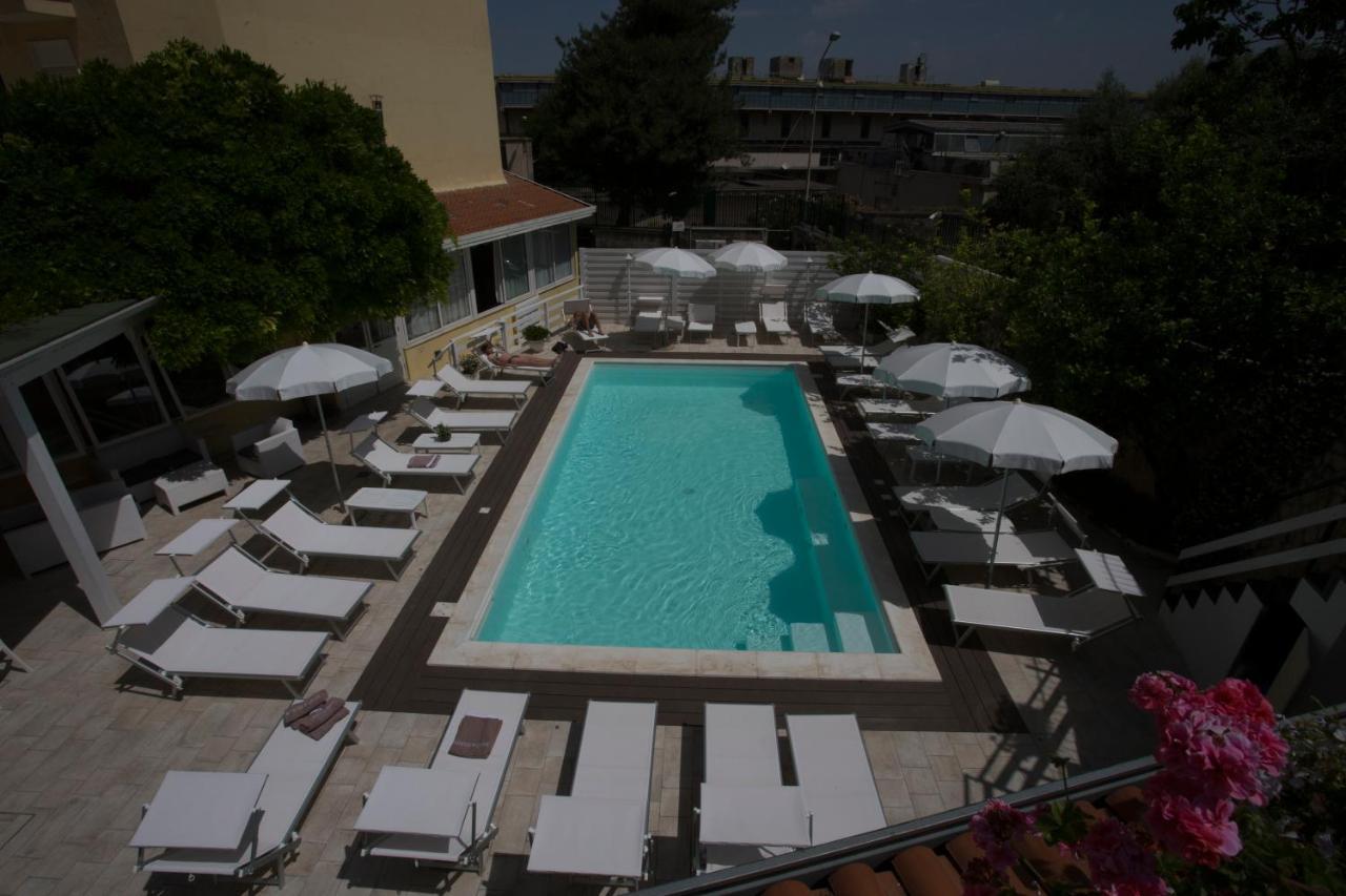 Hotel Villa Serena Castellammare di Stabia Ngoại thất bức ảnh