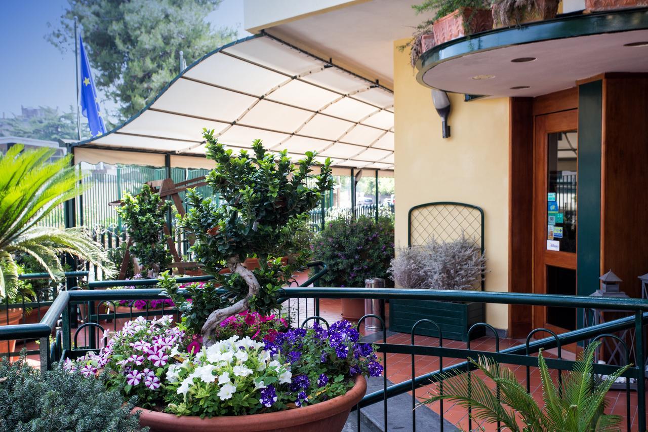 Hotel Villa Serena Castellammare di Stabia Ngoại thất bức ảnh