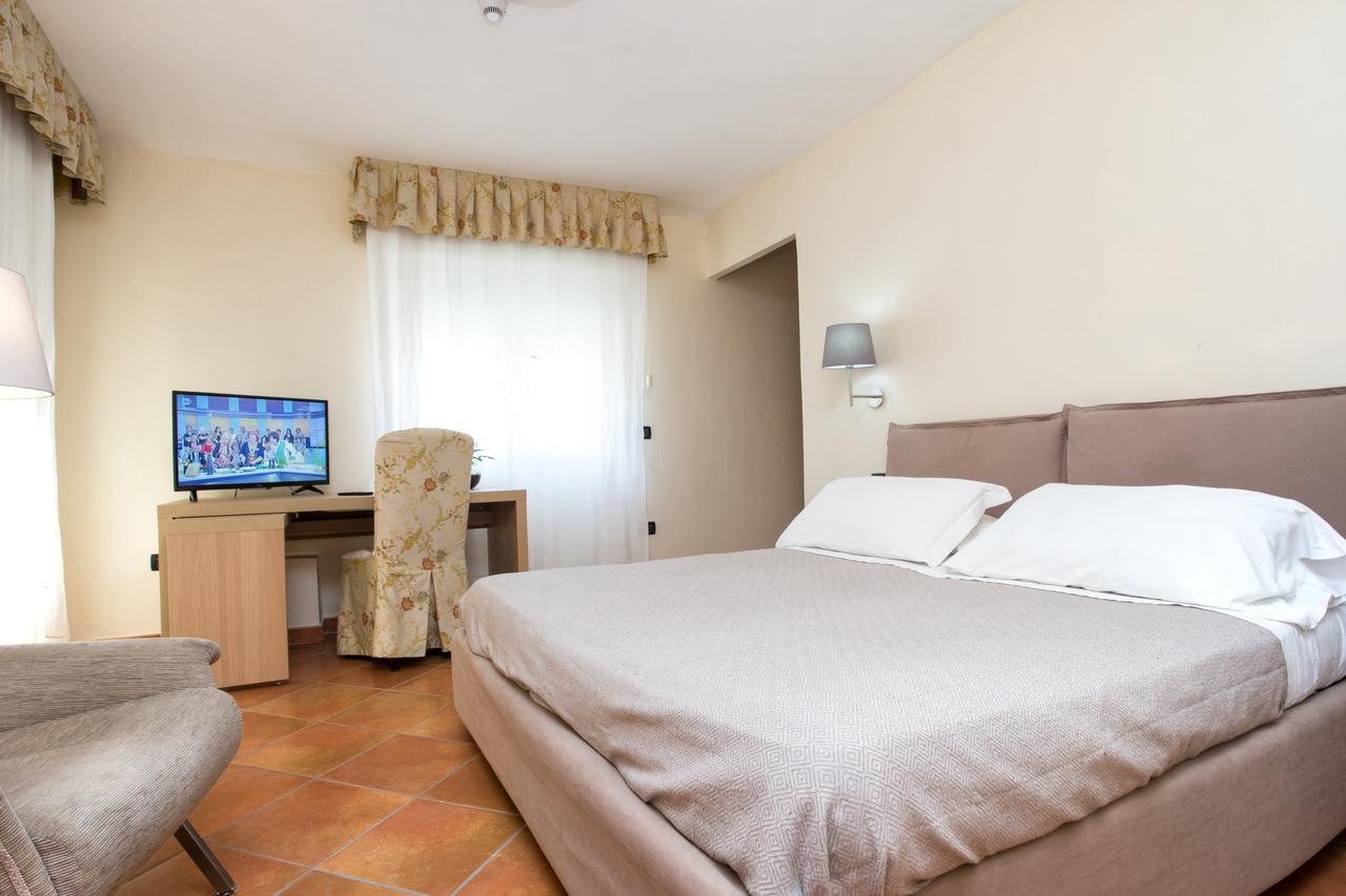 Hotel Villa Serena Castellammare di Stabia Ngoại thất bức ảnh